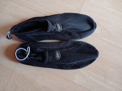 Schwarze wassersportschuhe - wassersportschuhe, gr